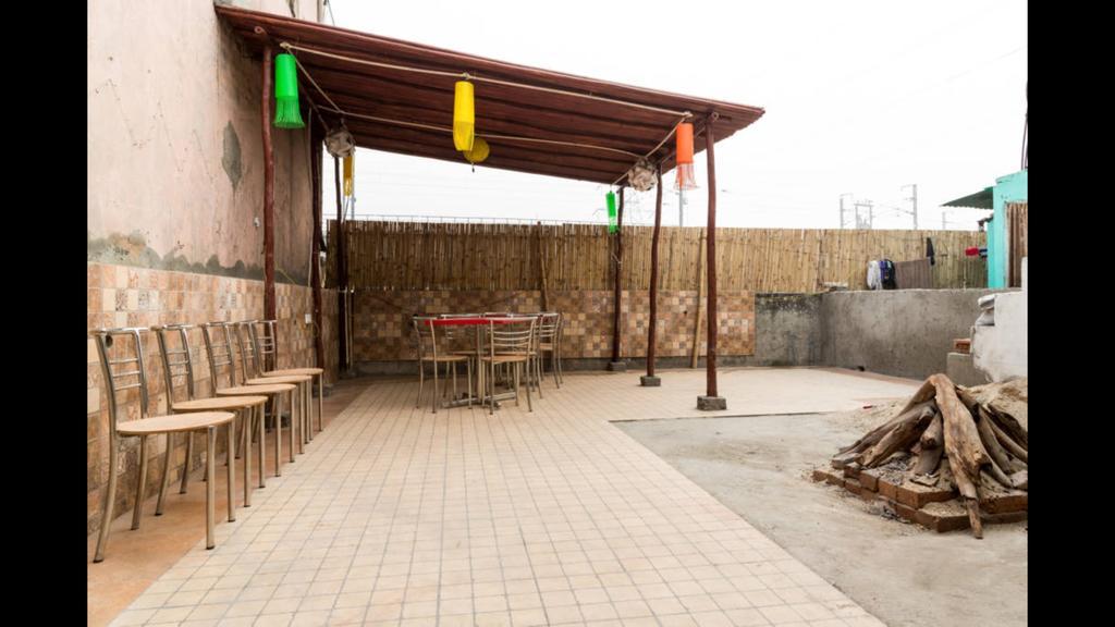 Joey'S Hostel Delhi Yeni Delhi Dış mekan fotoğraf