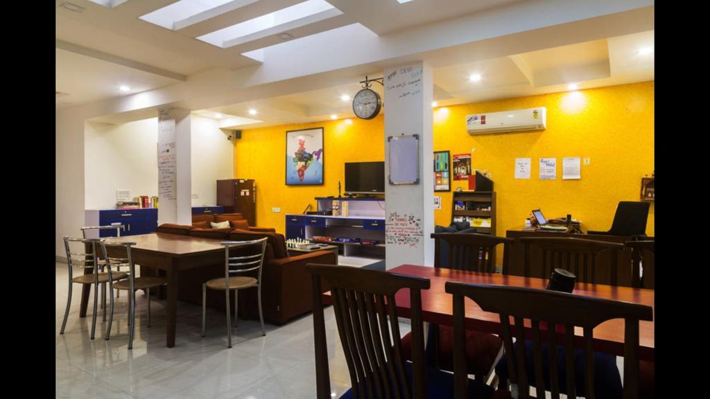 Joey'S Hostel Delhi Yeni Delhi Dış mekan fotoğraf