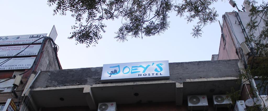 Joey'S Hostel Delhi Yeni Delhi Dış mekan fotoğraf