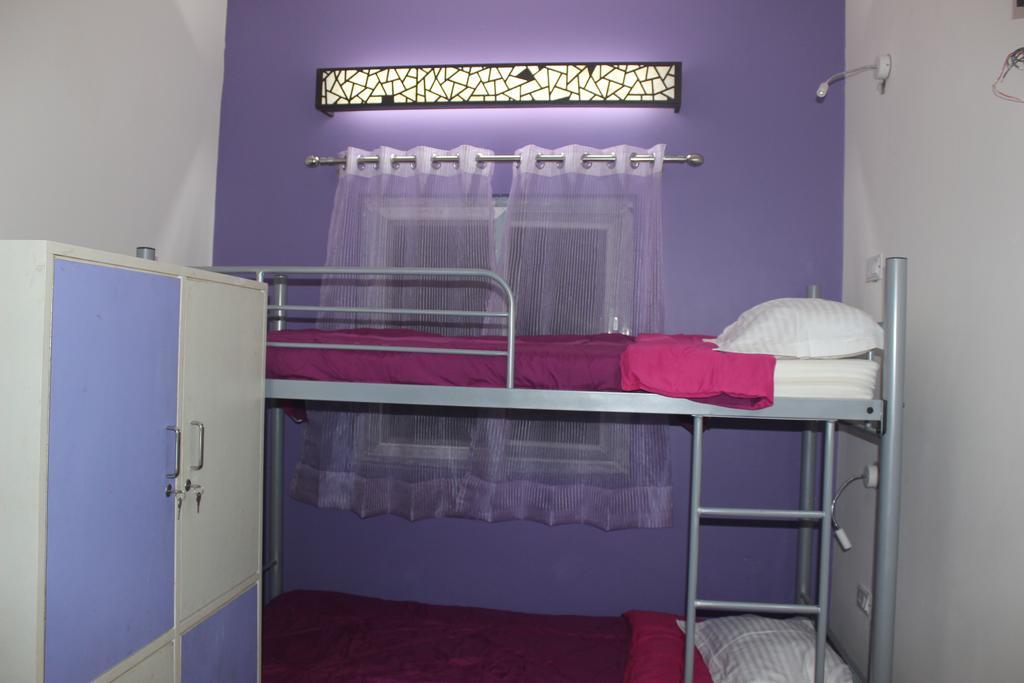 Joey'S Hostel Delhi Yeni Delhi Oda fotoğraf