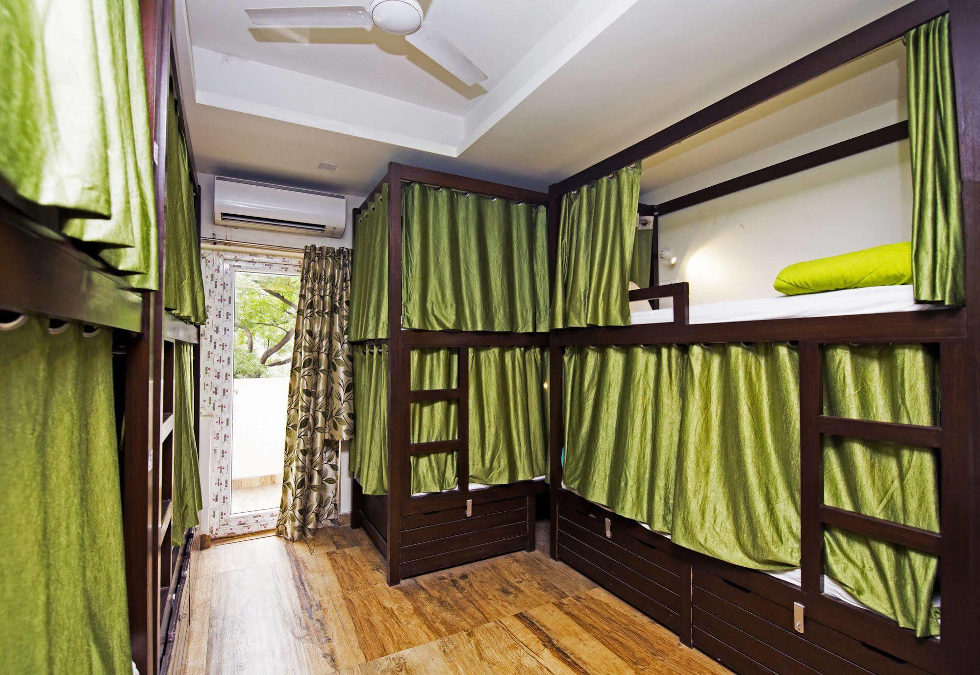 Joey'S Hostel Delhi Yeni Delhi Dış mekan fotoğraf