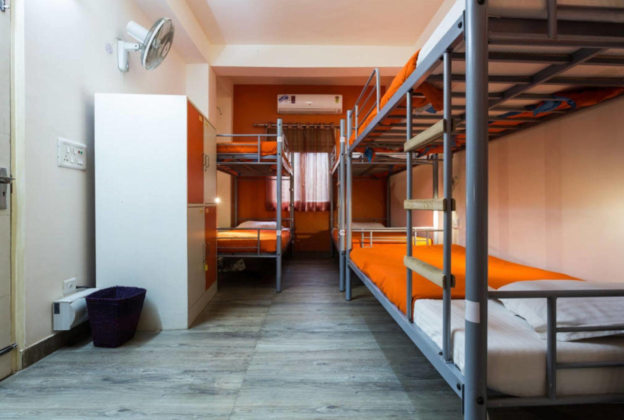 Joey'S Hostel Delhi Yeni Delhi Dış mekan fotoğraf