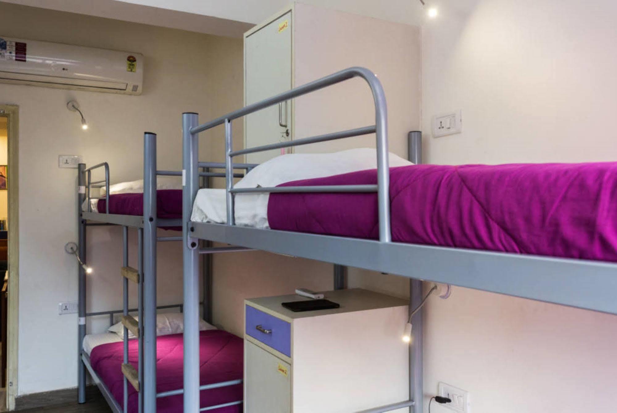 Joey'S Hostel Delhi Yeni Delhi Dış mekan fotoğraf