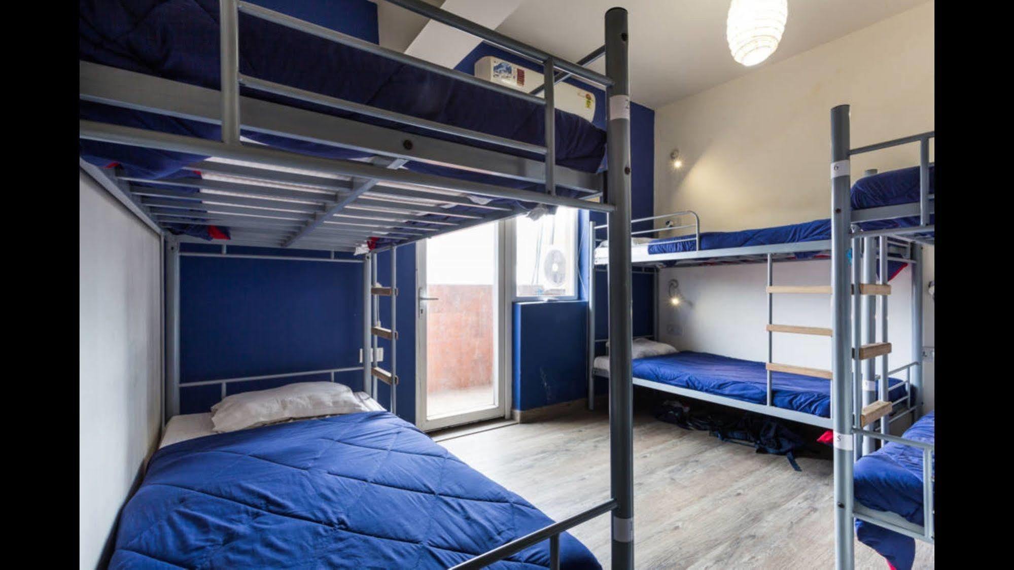 Joey'S Hostel Delhi Yeni Delhi Dış mekan fotoğraf